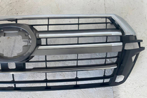 Toyota Land Cruiser 200 2007–2021 Nedsat Kølergrill 2016-2021 (2019 design) foto 5
