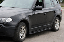 BMW X3 E83 2003–2010 Sidetrin KB001 Black (rustfrit stål) 60 mm foto 1
