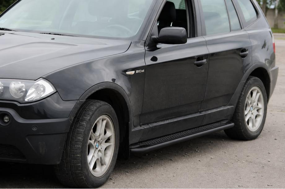 BMW X3 E83 2003–2010 Sidetrin KB001 Black (rustfrit stål) 60 mm Image