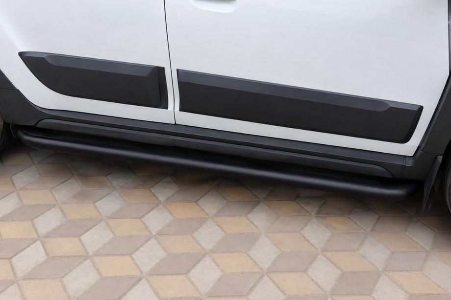 Dacia Duster 2018–2024 Sidetrin Premium (2 stk., rustfrit stål) Black Ø60 mm Image