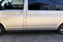 Volkswagen T5 Transporter 2003–2010 Sidetrin Premium Black (2 stk., rustfrit stål) foto 1