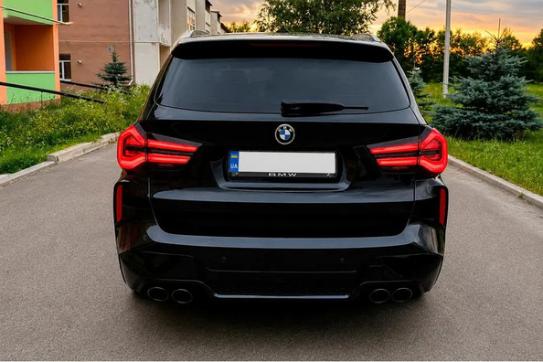BMW X3 F25 2011–2018: montering af facelift-kit i X3M F97 2024-stil Foto 7