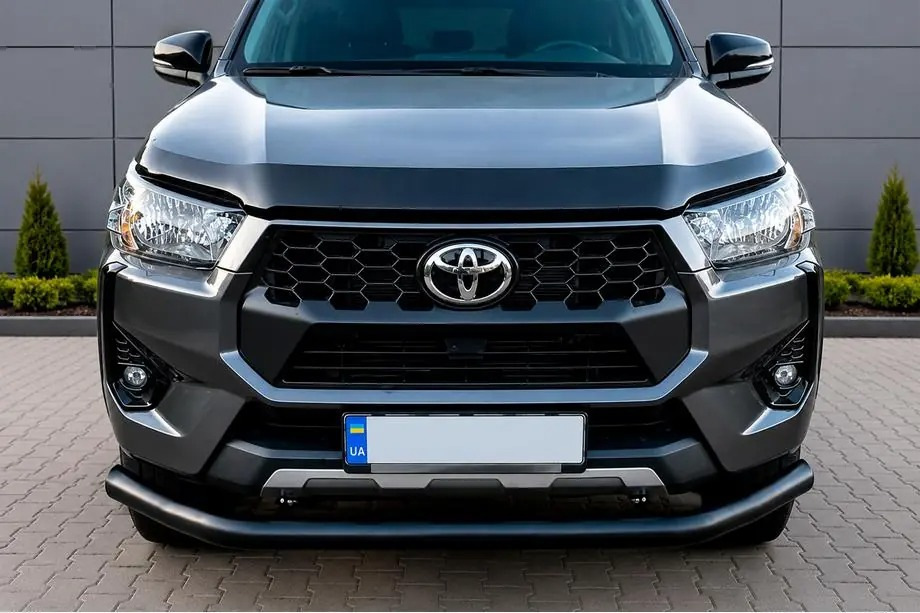 Toyota Hilux 2020: montering af frontbeskyttelse — vores arbejde
