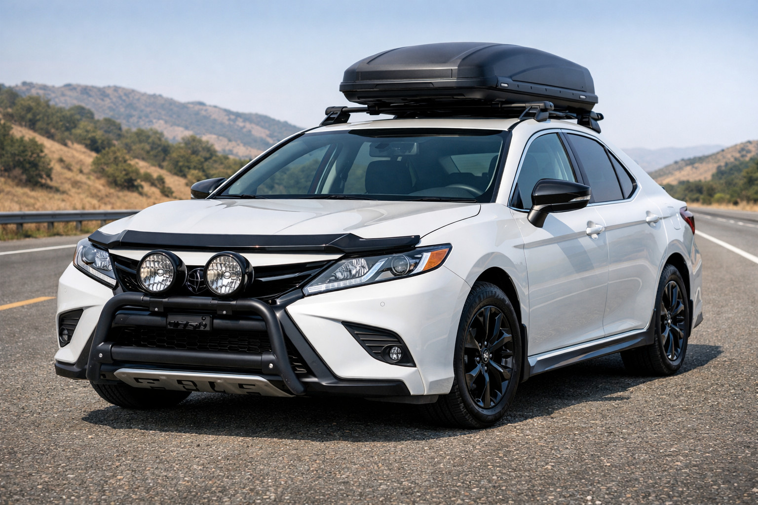 Hvad skal du montere på Toyota Camry 2017–2023 til motorvej og frontbeskyttelse