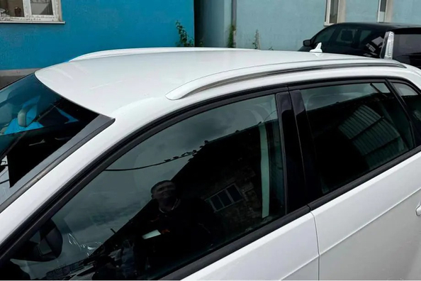 Audi A3 2012–2020: montering af tagrælinger – vores arbejde