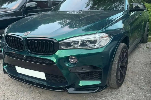 Tuning af BMW X5 F15: spejlkåber, spoiler og frontlip Foto 3