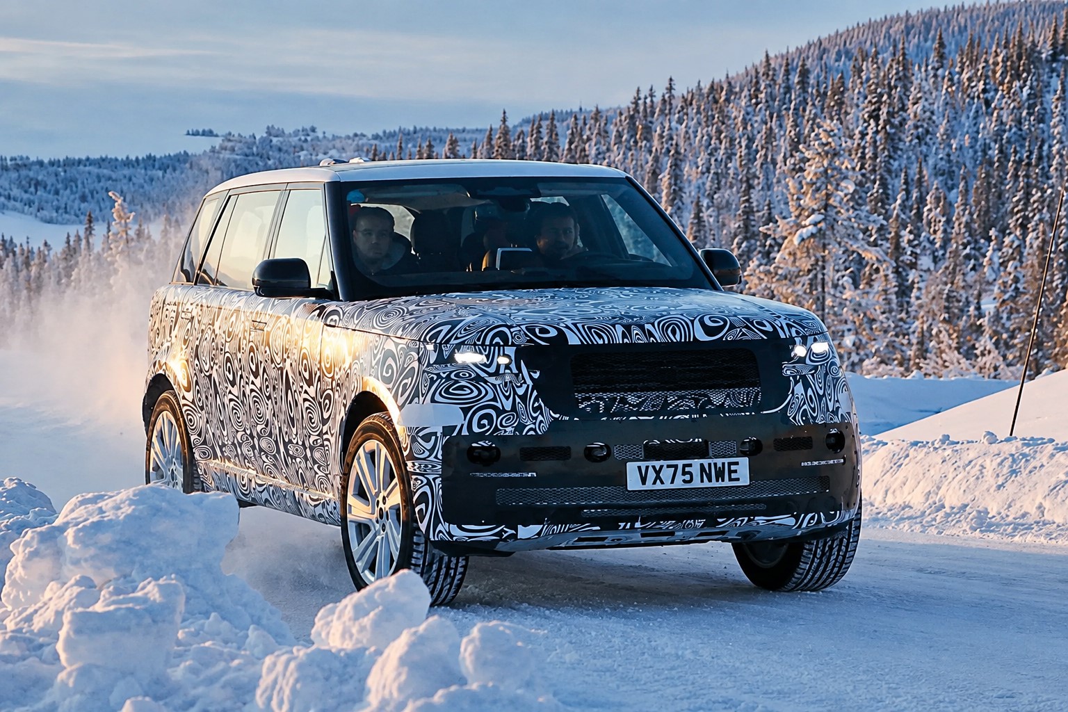 Range Rover Sport Electric 2027: første prototypbilleder, specifikationer og premieredato