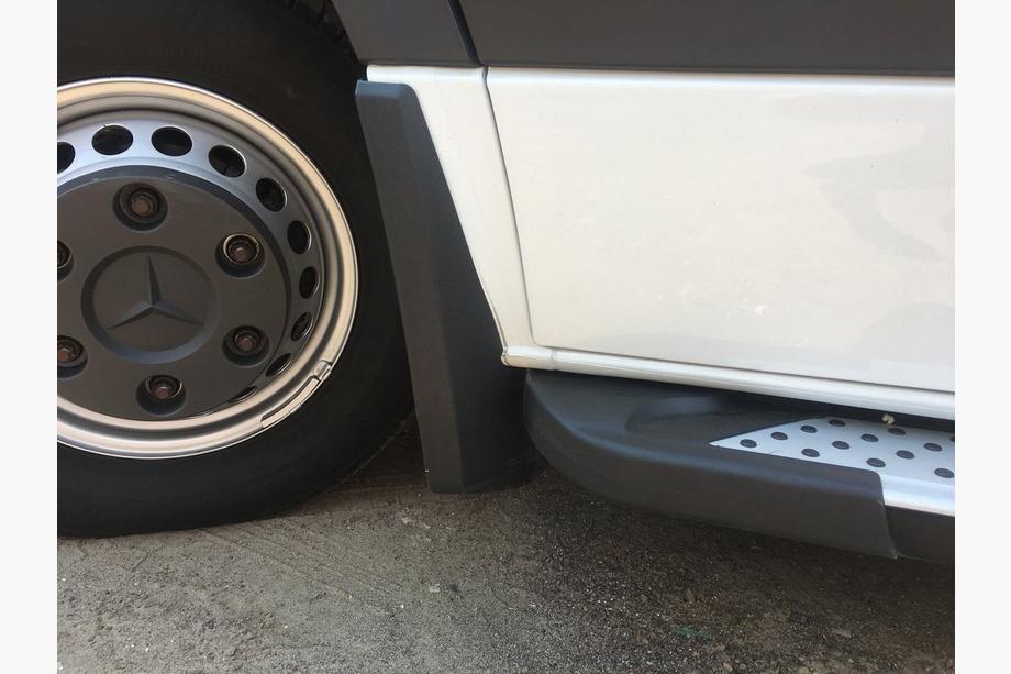 Volkswagen Crafter 2006–2016 Premium stænklapper (gummi) Bagerste (til tvillingehjul) Foto 2