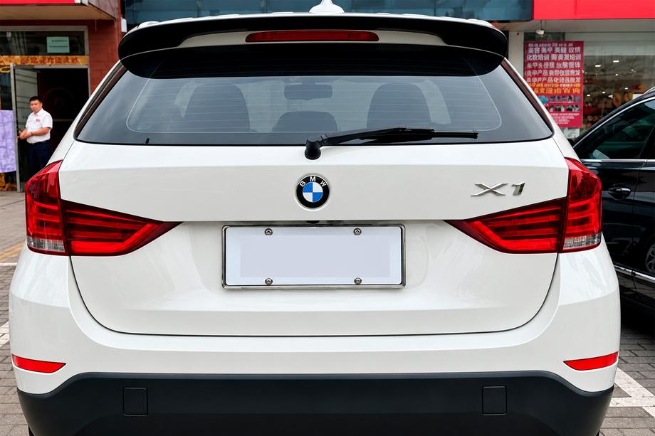 BMW X1 E84 2009–2015 Spoiler DPT M-Style (sort højglans) Image