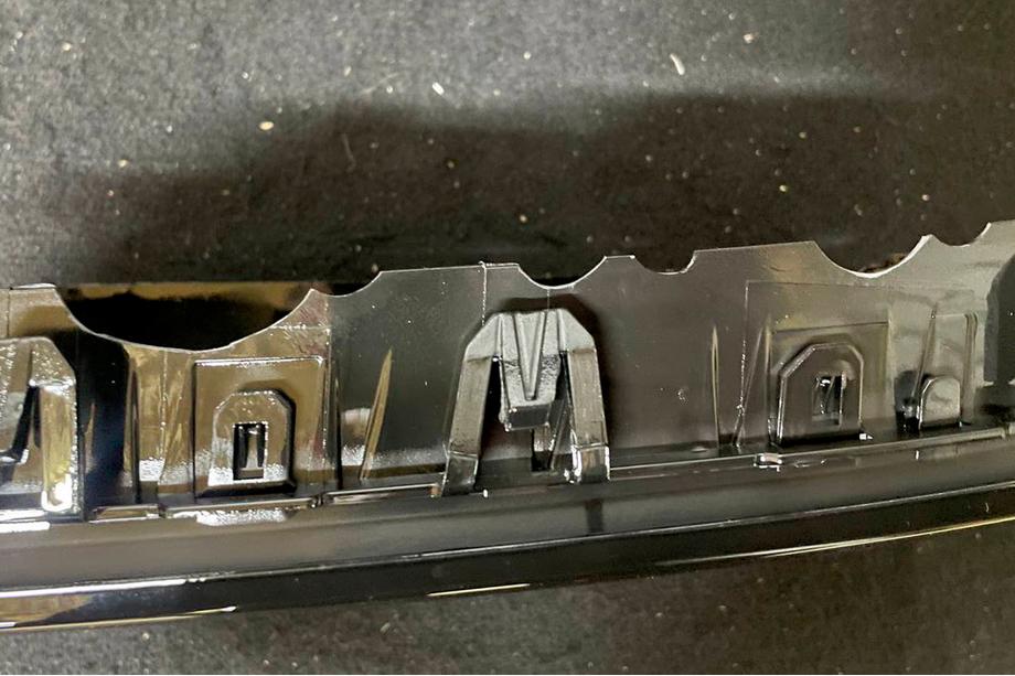 BMW 5-serie F10/F11 2010–2016 Udsalg M-Look nyregrill (blank sort) Foto 4