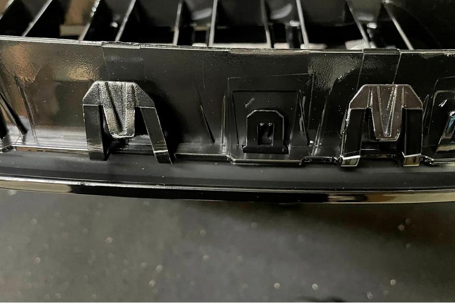 BMW 5-serie F10/F11 2010–2016 Udsalg M-Look nyregrill (blank sort) Foto 5