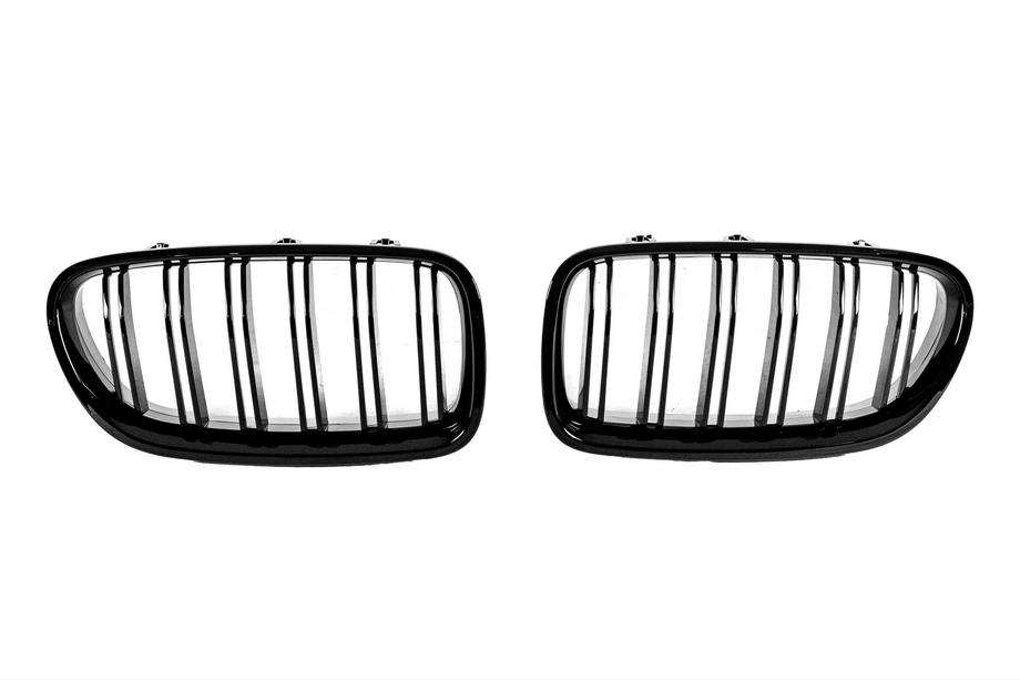 BMW 5-serie F10/F11 2010–2016 Udsalg M-Look nyregrill (blank sort) Foto 1