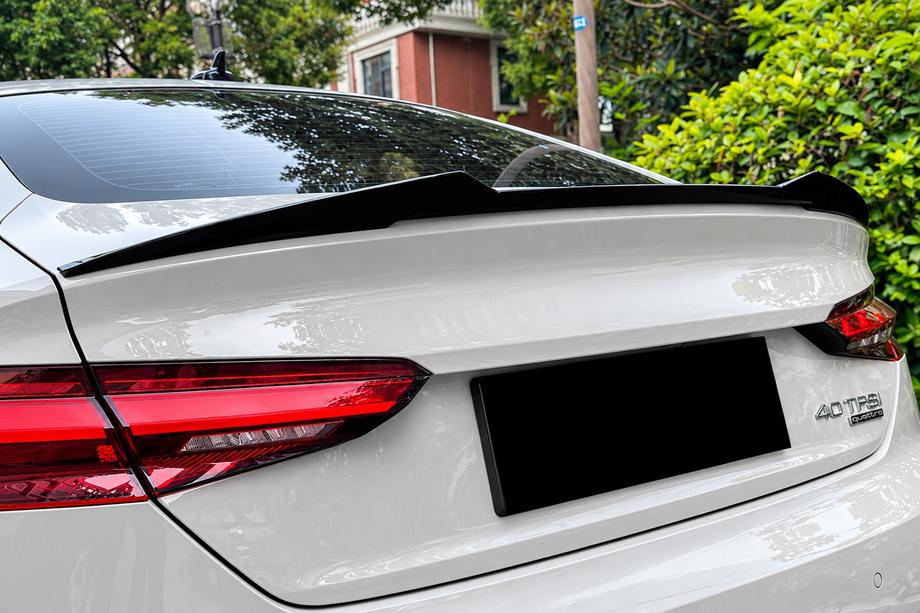 Audi A5 2016–2025 M4-Style spoiler (til Sportback/Coupé, blank sort) Foto 1