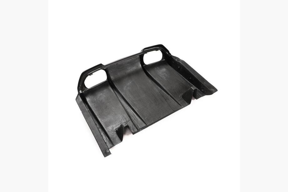 BMW 3-serie F30/F31 2012–2019 Bagkofanger-diffuser V13 (til F80, carbon) Foto 8