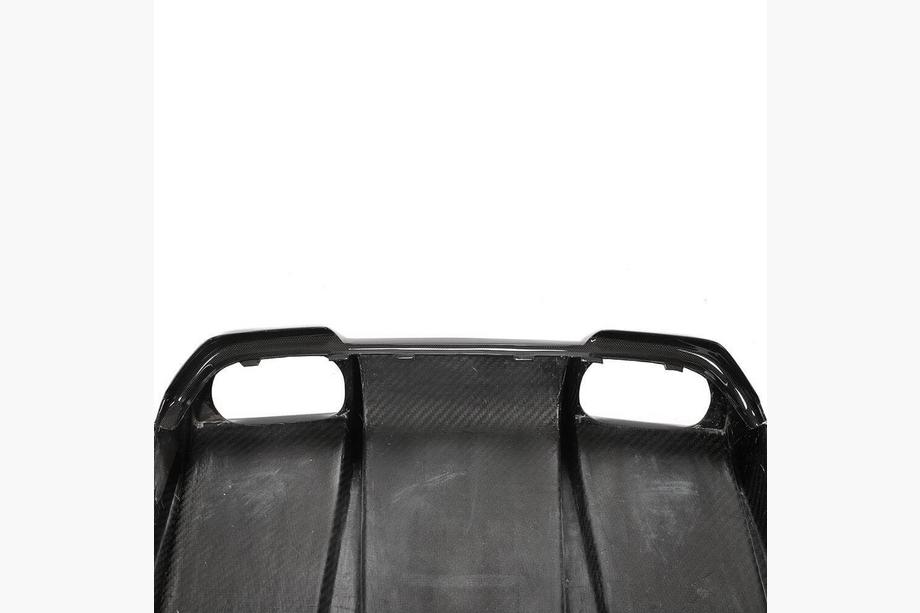 BMW 3-serie F30/F31 2012–2019 Bagkofanger-diffuser V13 (til F80, carbon) Foto 9