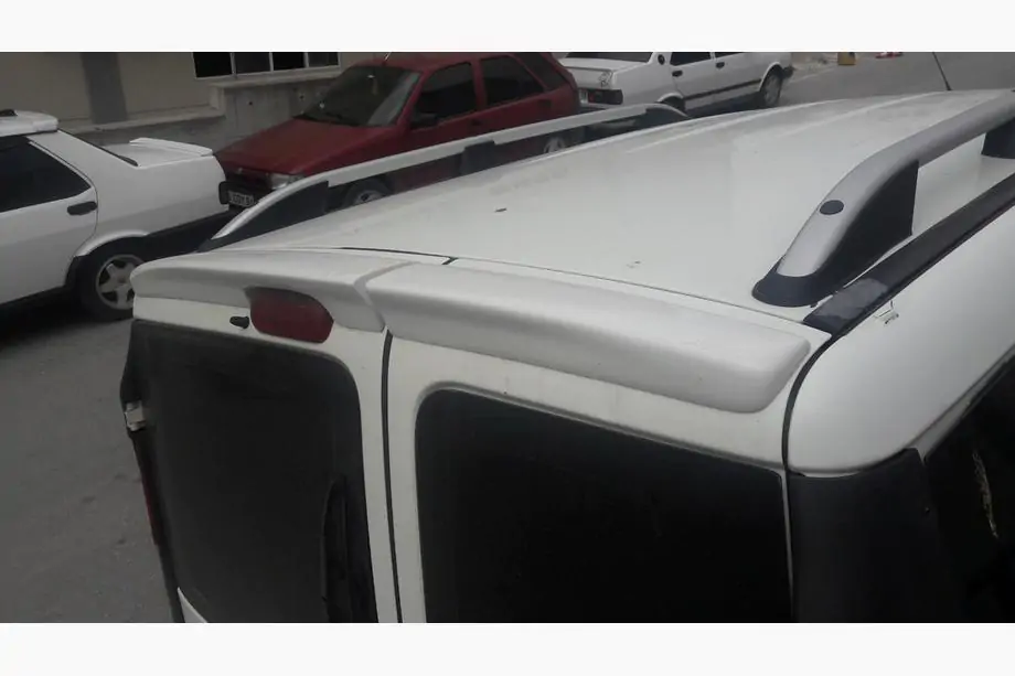 Fiat Doblo I 2005–2010 Anatomic spoiler til dobbelte bagdøre (til lakering) Image