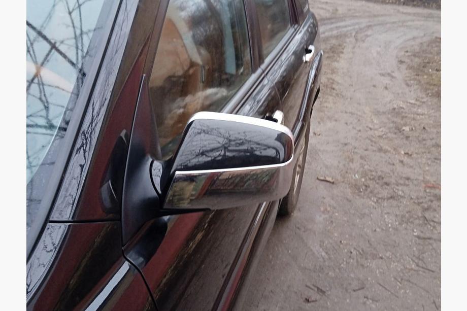 Kia Sportage 2004–2010 Krom spejlomramning og topdæksel (plast) Image