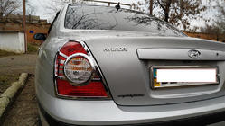 Hyundai Elantra (XD) 2000–2011 Baglygterammer (2 stk., plast) foto 4