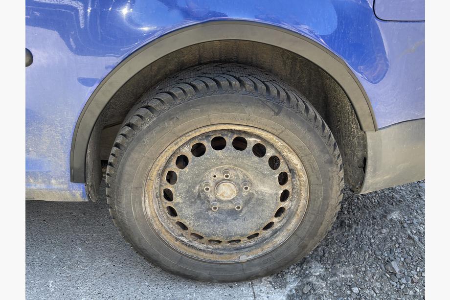 Volkswagen Caddy 2004–2010 Skærmkantslister (mat sort) Kort akselafstand, 2 skydedøre (plast) Foto 8