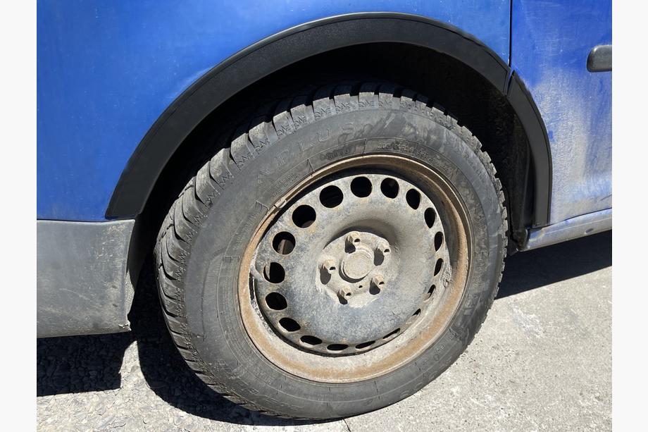 Volkswagen Caddy 2004–2010 Skærmkantslister (mat sort) Kort akselafstand, 2 skydedøre (plast) Foto 12
