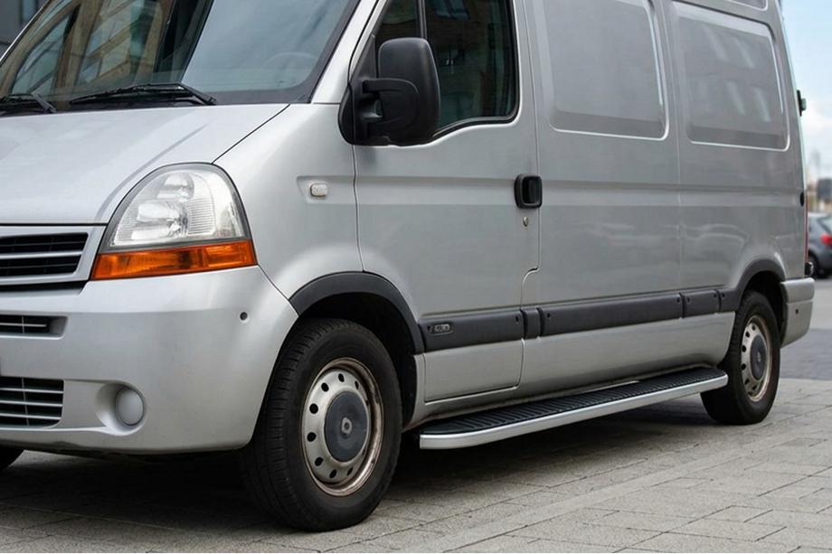 Nissan Interstar 2002–2010 Sidetrin Tayga (2 stk., aluminium) Image