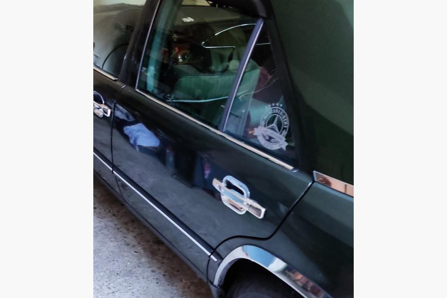 Mercedes E-klasse W124 1984–1997 Vindueslister (4 stk., rustfrit stål) Foto 3