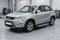 Suzuki Vitara 2015– Sidetrin Allmond Grey (2 stk., aluminium) foto 1