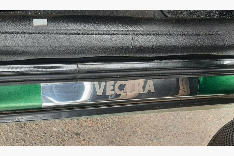 Opel Vectra B 1995–2002 Dørtrinslister Carmos (4 stk., rustfrit stål) Foto 4