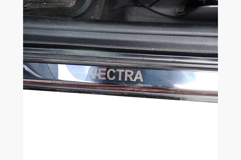 Opel Vectra B 1995–2002 Dørtrinslister Carmos (4 stk., rustfrit stål) Foto 5