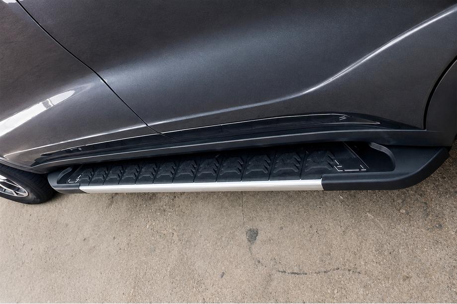 Kia Sportage 2015–2021 RedLine V1 sidetrin (2 stk., aluminium) Image