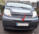 Renault Trafic 2001–2015 Vinter midterafdækning til kølergrill (over nummerpladen) foto 1