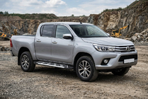 Toyota Hilux 2015– Sunrise sidetrin (2 stk., aluminium) foto 1