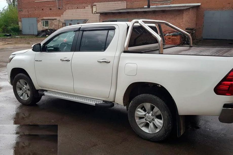 Toyota Hilux 2015– Sidetrin Allmond Grey (2 stk., aluminium) Foto 5