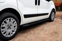 Peugeot Bipper 2008–2017 Sidetrin Mostu Black (2 stk., aluminiumsprofil) foto 1