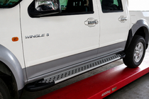 GreatWall Wingle 5 2006– Sidetrin Allmond Grey (2 stk., aluminium) foto 1