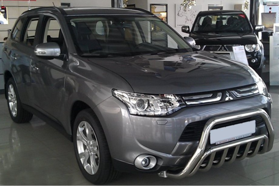 Mitsubishi Outlander 2012–2021 Bullbar WT002 (rustfrit stål) Image