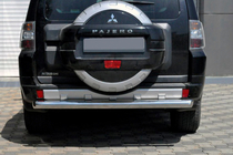 Mitsubishi Pajero Wagon IV 2006–2021 Bagbøjle AK002 (rustfrit stål) foto 1