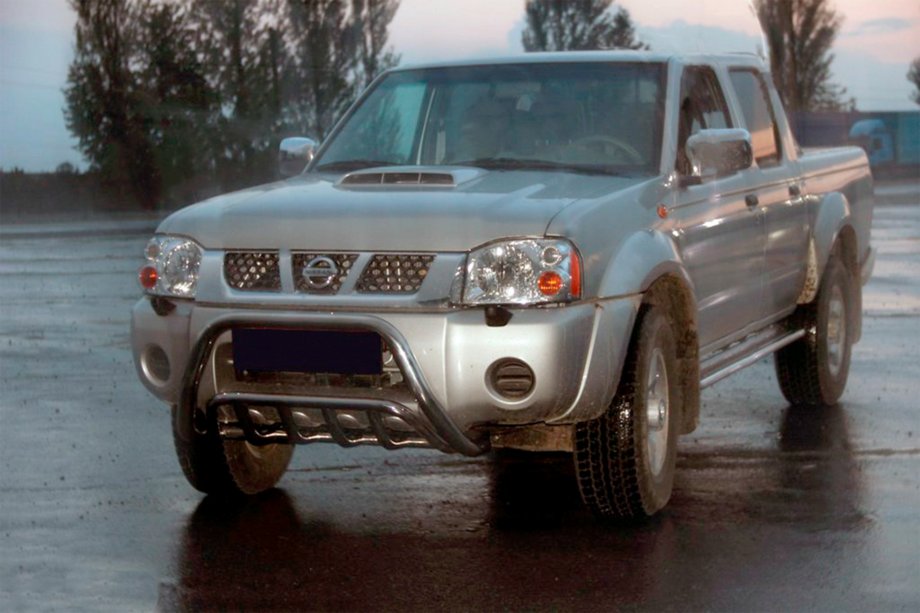 Nissan NP300 1999–2015 Kængurugitter WT002 (rustfrit stål) Image