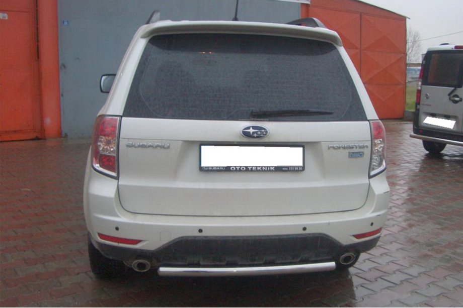 Subaru Forester 2008–2013 Bagbøjle AK002 (rustfrit stål) Image