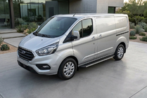 Ford Custom 2013–2022 Maya sidetrin (2 stk., aluminium) foto 1