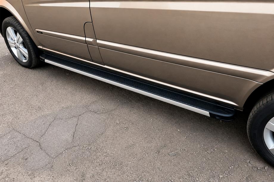 Mercedes Viano 2004–2014 Sidetrin Maya V1 (2 stk., aluminium) Image