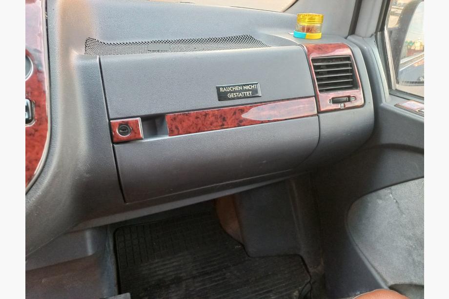 Mercedes Vito W638 1996–2003 Instrumentbordbeklaedning til Meric (1999-2003) Foto 2