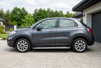 Fiat 500X 2014–2024 Sidetrin Maydos V2 (2 stk., aluminium ↗ rustfrit stål) foto 1
