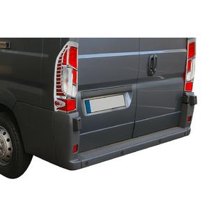 Buede krom baglygtepynter (2014+, 2 stk., plast) Fiat Ducato 2006–2025 foto 1