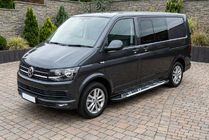 Volkswagen T6 2015–2024 Sunrise sidetrin (2 stk., aluminium) Kort akselafstand foto 1