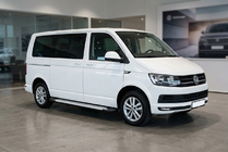 Volkswagen T6 2015–2024 Sidetrin Allmond Grey (2 stk., aluminium) Kort akselafstand foto 1