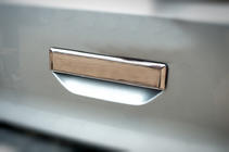 Volkswagen T6 2015–2024 Krom cover til bagdørshåndtag (rustfrit stål) Carmos - Tyrkisk stål foto 1