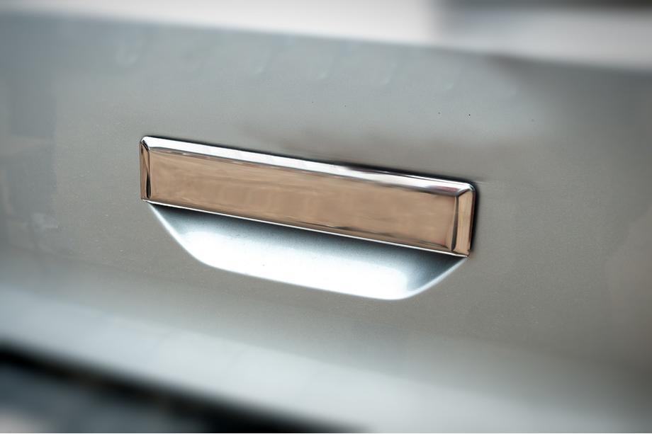 Volkswagen T6 2015–2024 Krom cover til bagdørshåndtag (rustfrit stål) Carmos - Tyrkisk stål Image