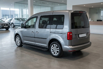 Volkswagen Caddy 2015–2020 Sidetrin Allmond Black (2 stk., aluminium) Maxi hjulbase foto 1