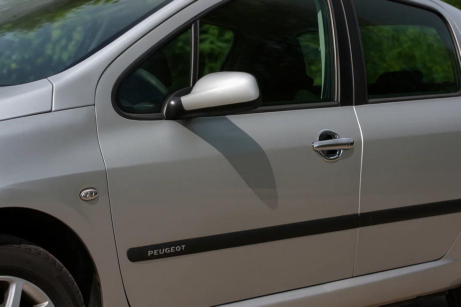 Peugeot 307 2001–2008 Dørhåndtagsbeskyttere under håndtag (4 stk., plast) Image